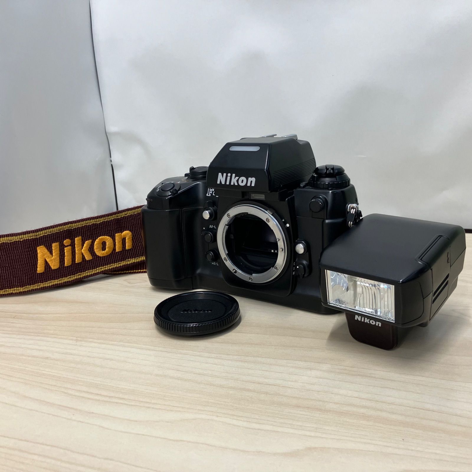 Nikon F4 一眼レフカメラ フラッシュ付き Nikon (ニコン) F4 フィルム