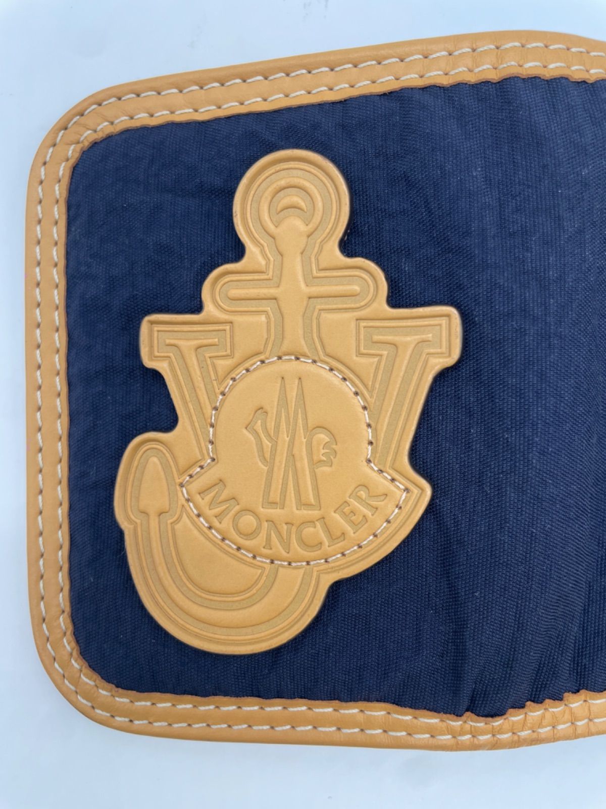 MONCLER JW ANDERSON ショルダーウォレット　ネイビー 財布 MONCLER JW ANDERSON ショルダーウォレット ネイビー 財布