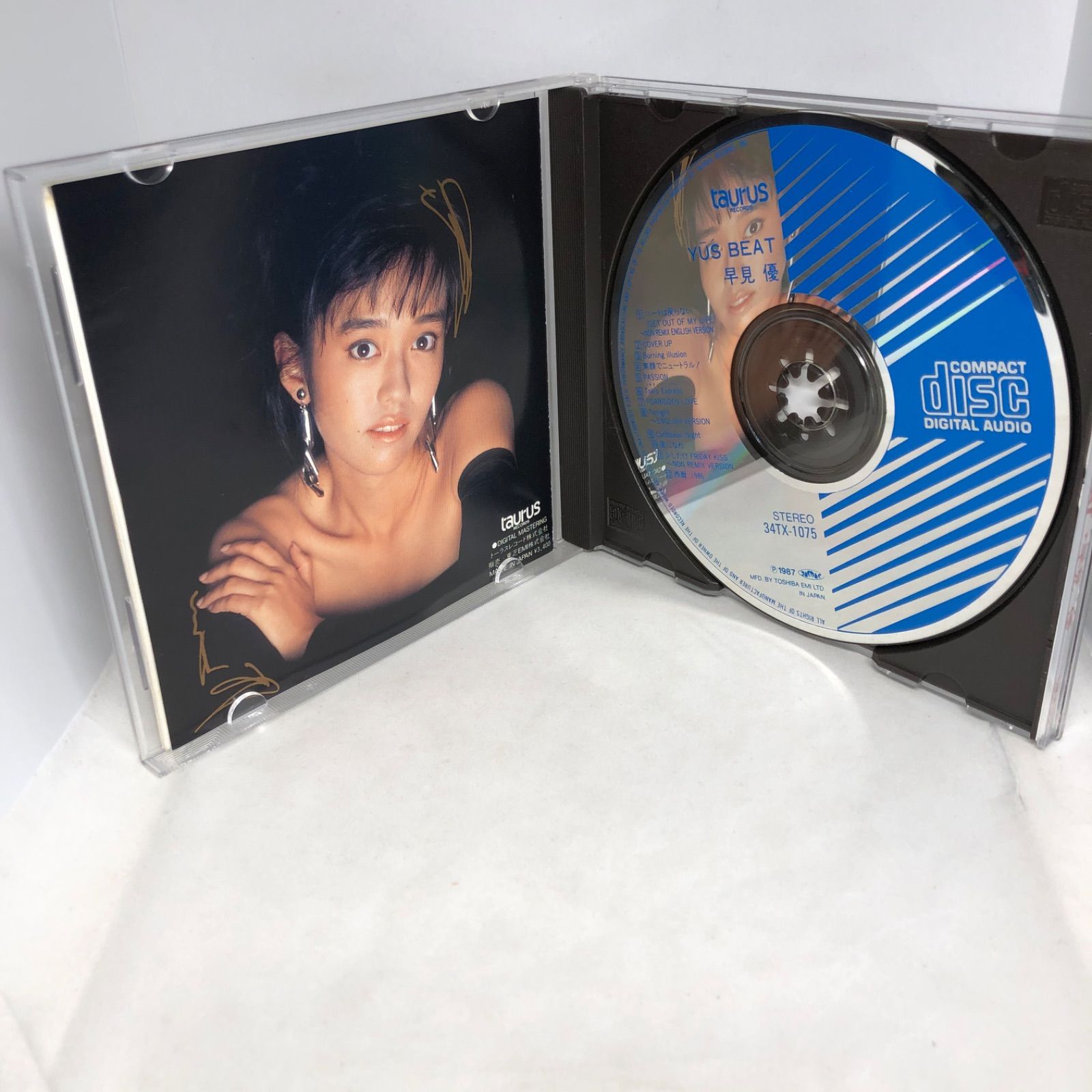 早見優 『YU'S BEAT』 と 『フーズ・ゴナ・カム?』 中古CD ２枚セット