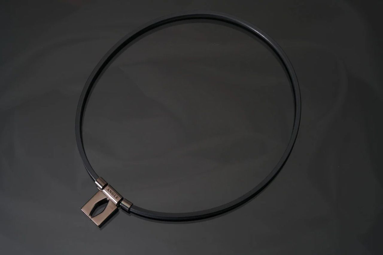 医療機器 ANGLE e.MODEL 01 NECKLACE プラチナ ブラック Ｌ 50cm KANDAIZUMI_COM
