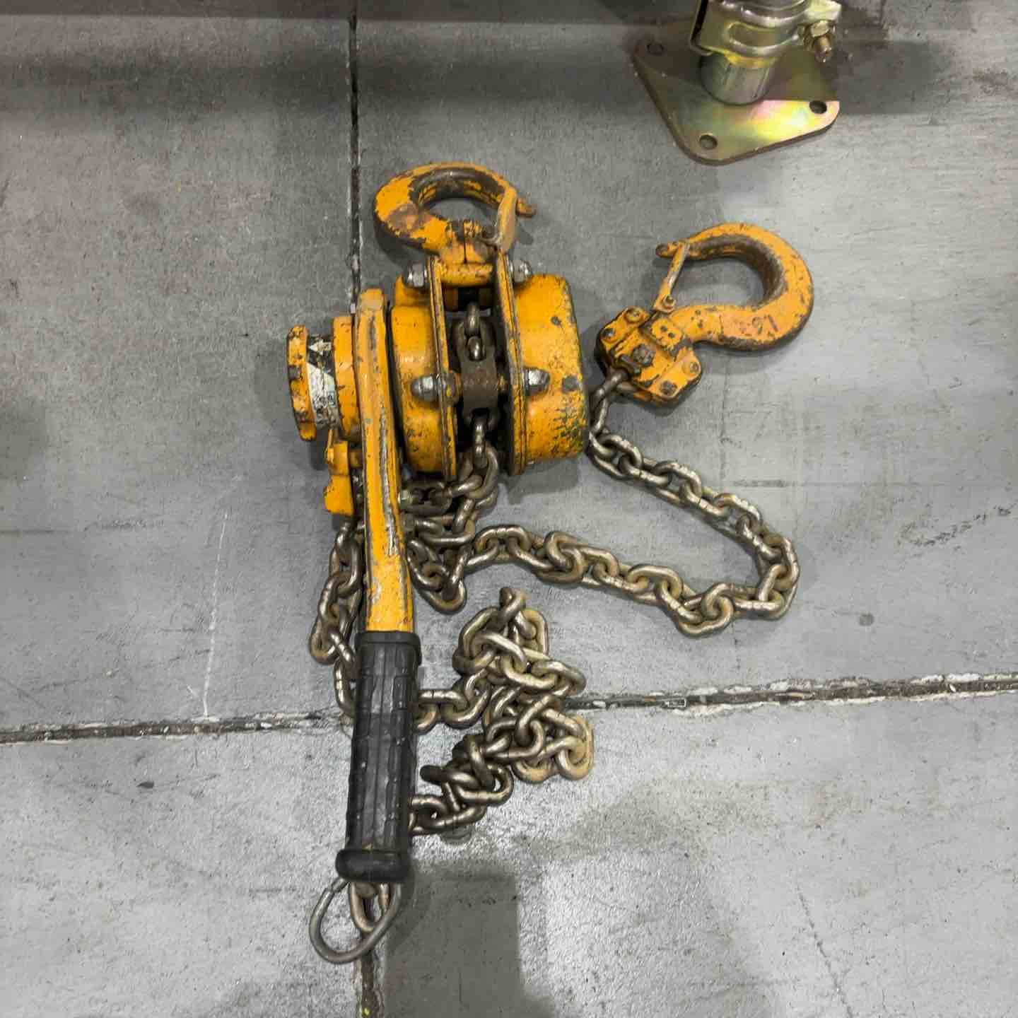キトーレバーブロック　KITO 荷締め機ガッチャ 中古　トラック　トレーラー キトーレバーブロック KITO 荷締め機ガッチャ 中古 トラック