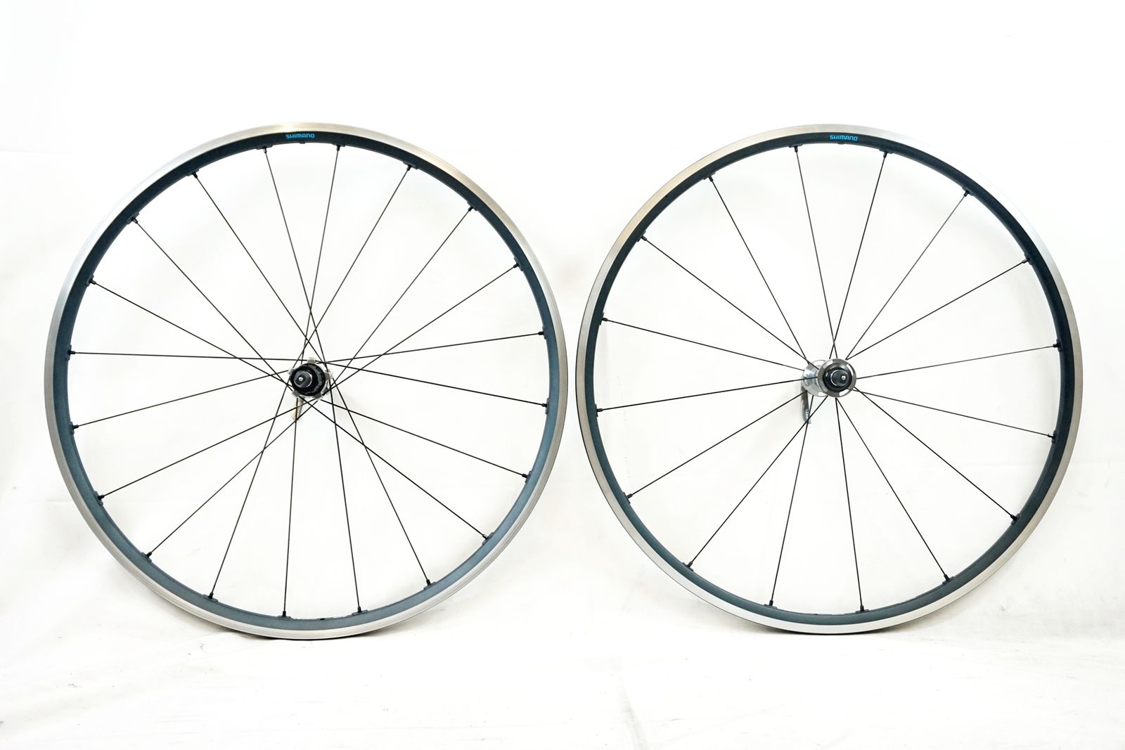 【訳あり】SHIMANO シマノ　ホイール　WH-RS500 11速　セット 訳あり品】SHIMANO シマノ ホイール WH-RS500 11速 セット - メルカリ