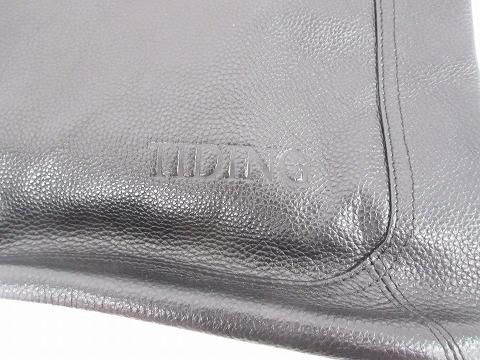 レザー ブラック