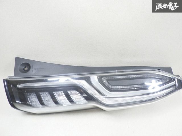 NBOX　カスタム　JF3　右テール　純正　N-BOX　ICHIKOH　D186 N-BOX N−BOXカスタム 6BA-JF3 右テールランプ スタイルブラック