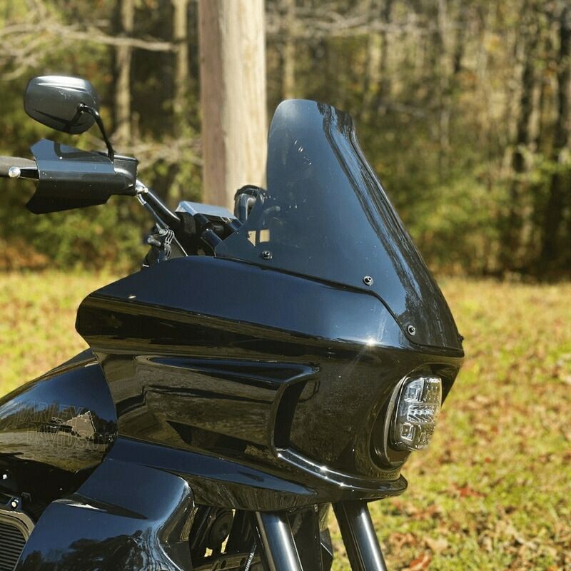 スモール ウィンドシールド：ダークグレー/ベント：無し 2022年以降