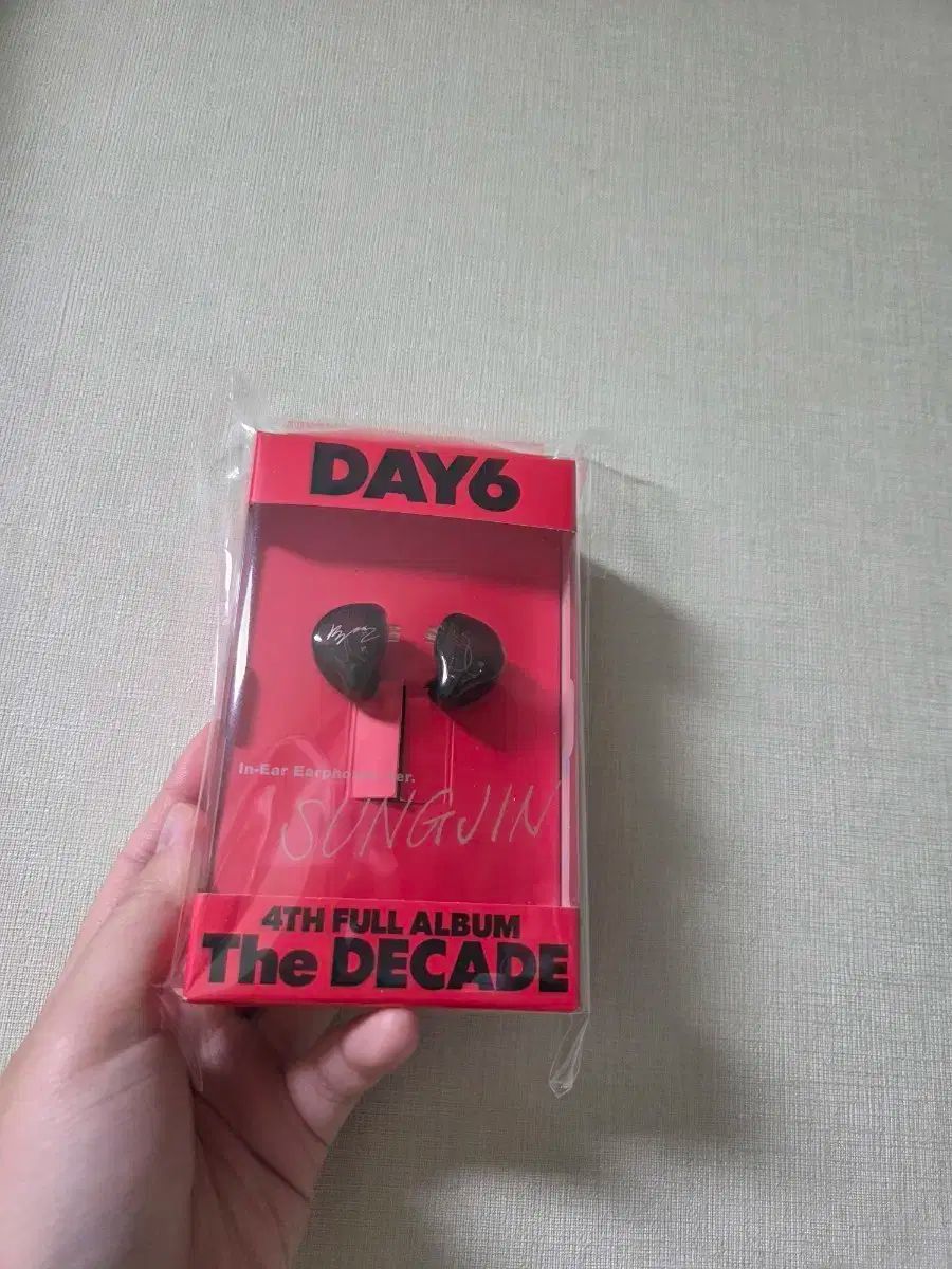 DAY6 デイシックス ソンジン SUNGJIN インイヤー半 はん 未開封