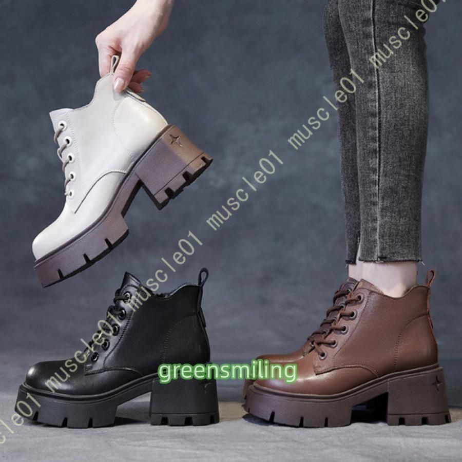 美品 JIMMY CHOO ジミーチュウ パテントレザー パイソン型押し