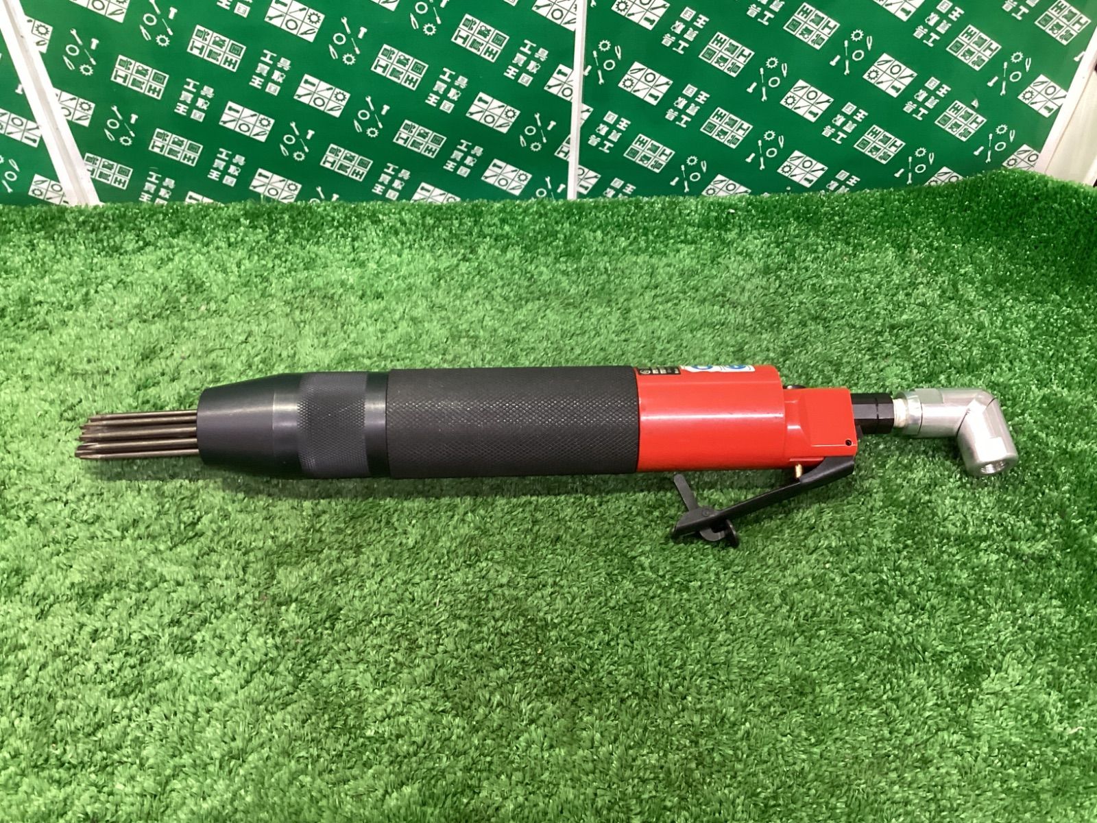 Chicago Pneumatic シカゴ ニューマチック 低振動ニードルスケーラー ストレート型 B16MV ITPX3RTQQFBO