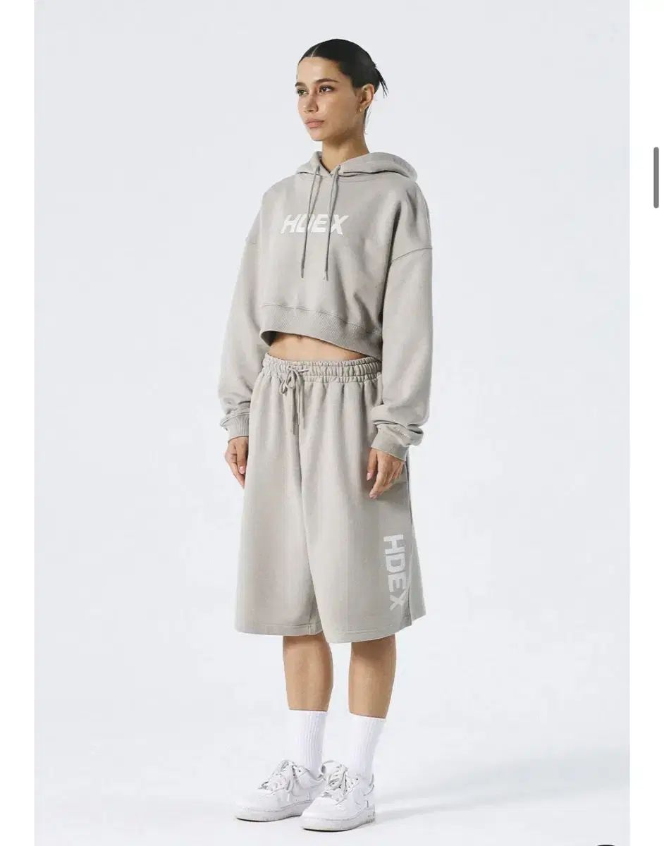 M HDEX ウーマンズ バミューダ パンツ グレージュ