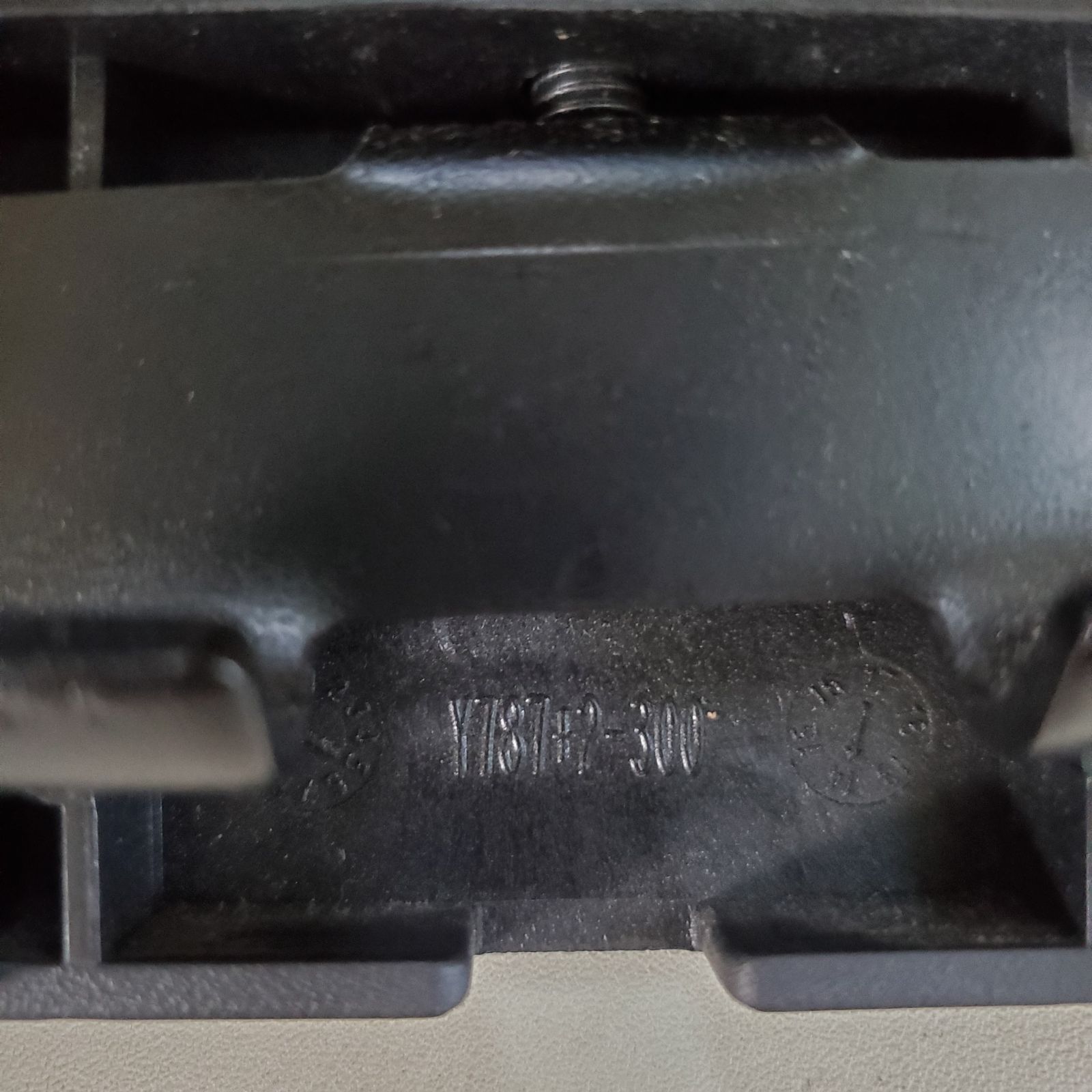 アーロンチェア