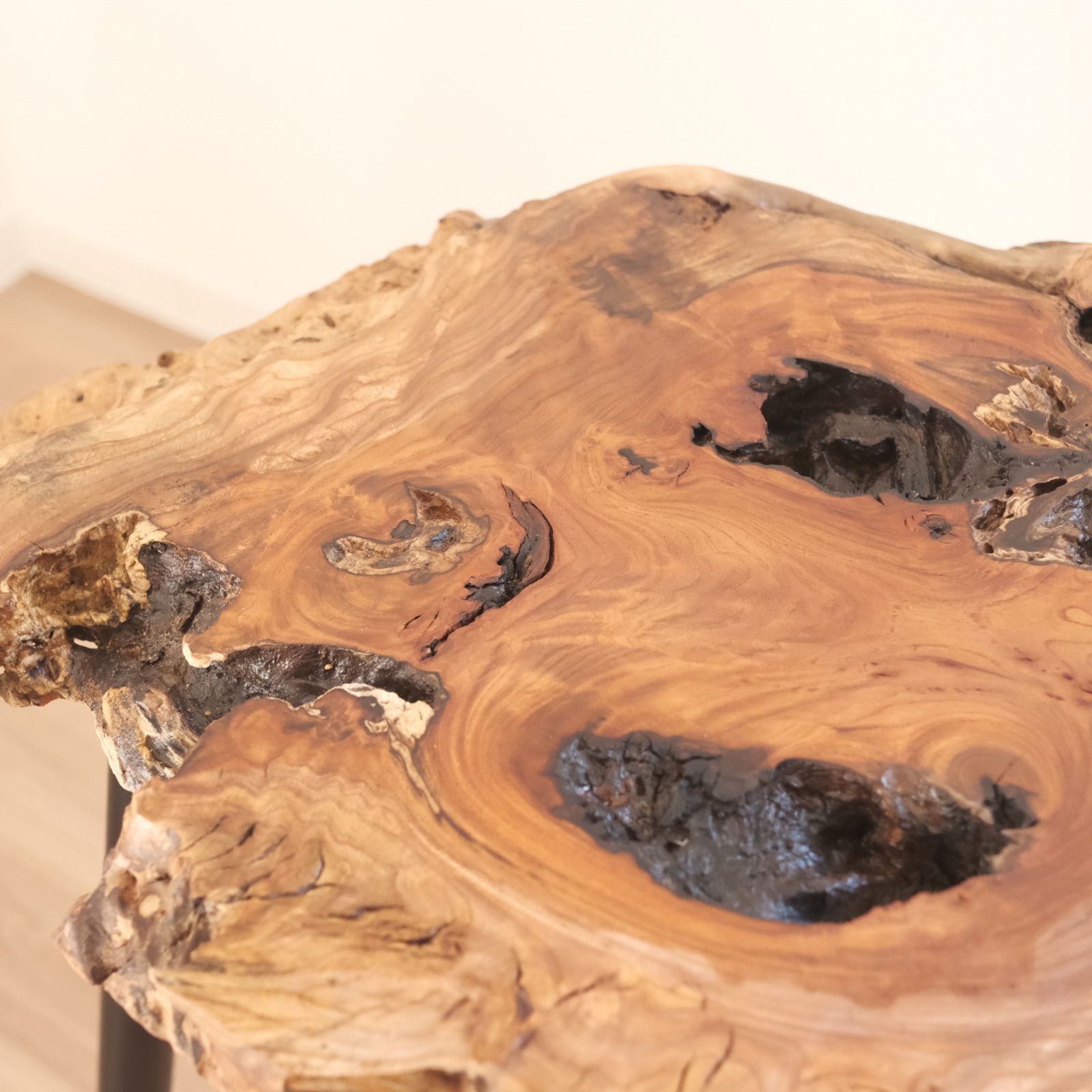 nn　一枚板　欅（けやき）　サイドテーブル　コーヒーテーブル 楽天市場】サイドテーブル コーヒーテーブル 一枚板 輪切り 欅 けやき