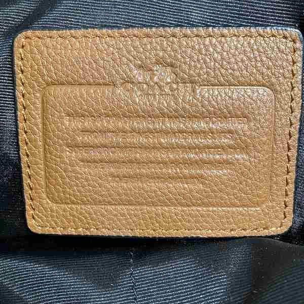 コーチ COACH