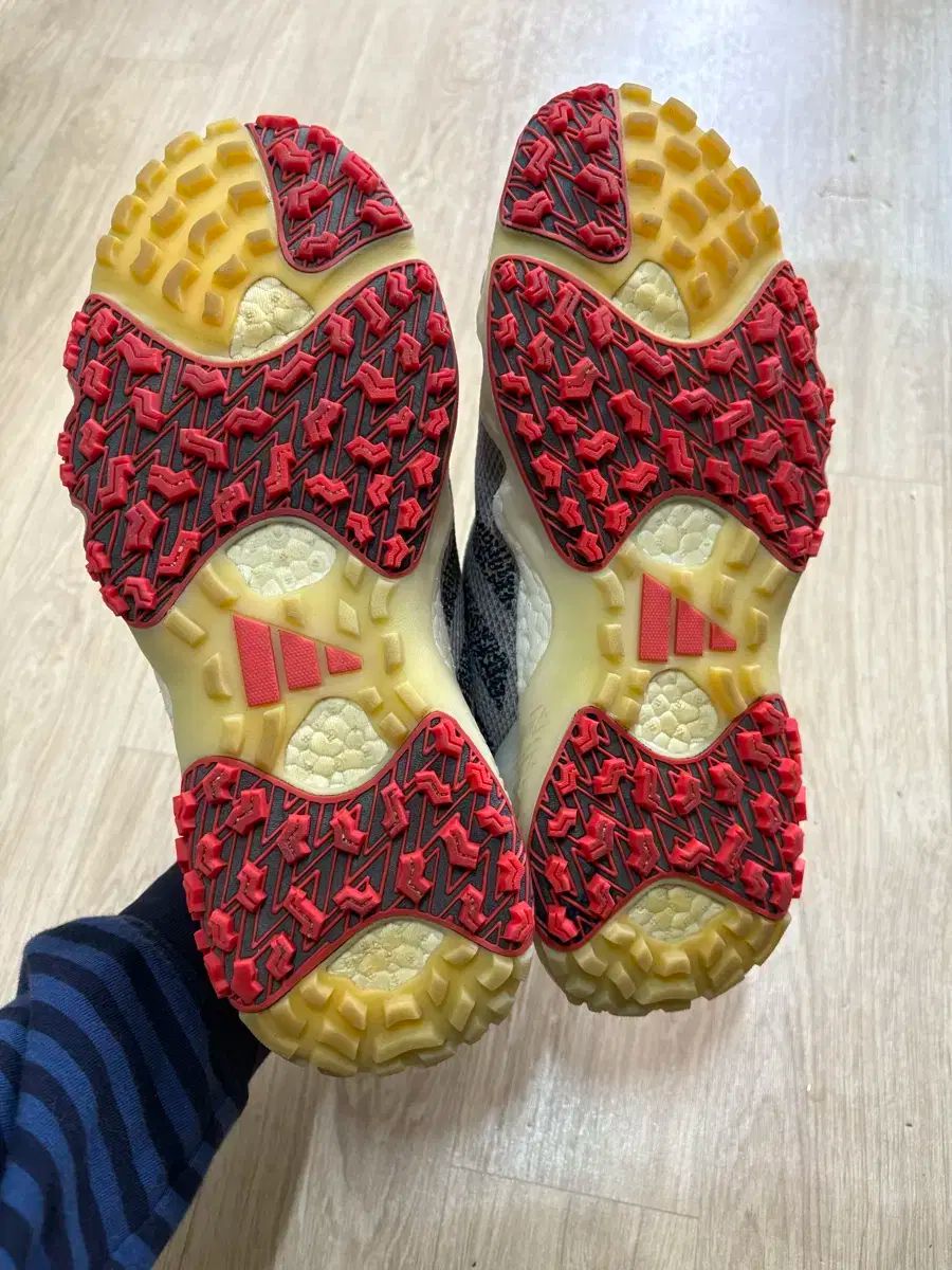adidas アディダス