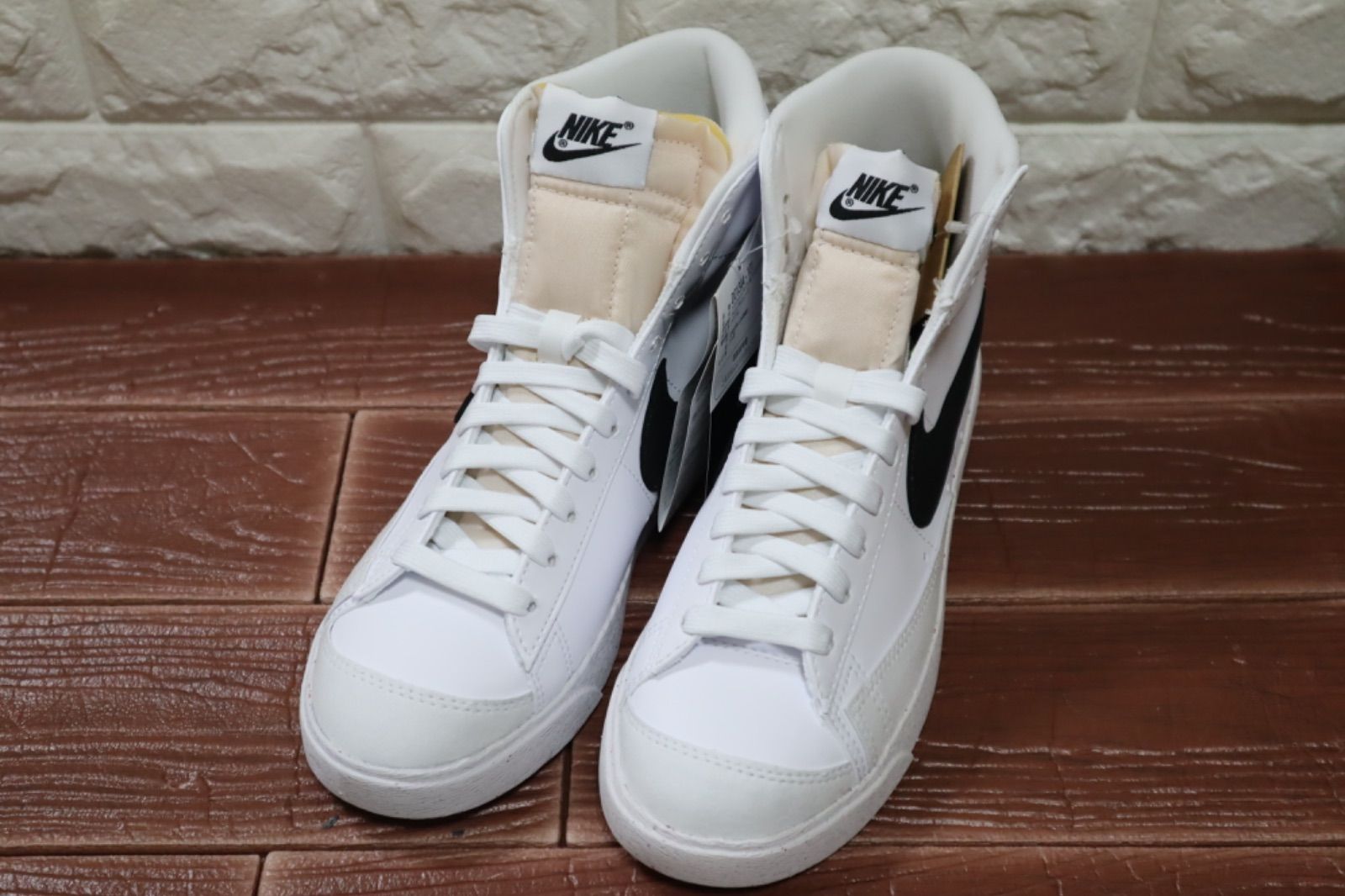 ナイキ NIKE W BLAZER MID '77 NEXT NATURE - 型落ちスニーカー