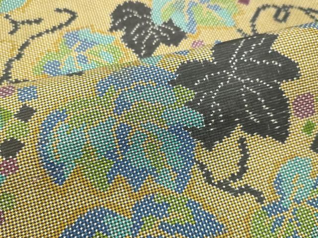 平和屋着物○本場大島紬 7マルキ 葡萄蔦の葉文 正絹 逸品 DAAR4345tw  