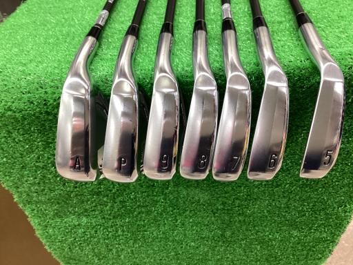 専用です。 中古】 ダンロップ SRIXON ZXi5 8S アイアンセット IR Diamana