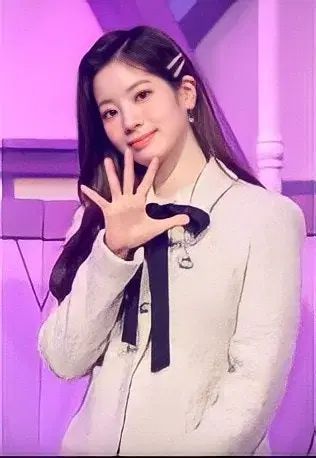 TWICEダヒョン MAJE ウール ツイード リボン ジャケット スカート セットアップ セットアップセット