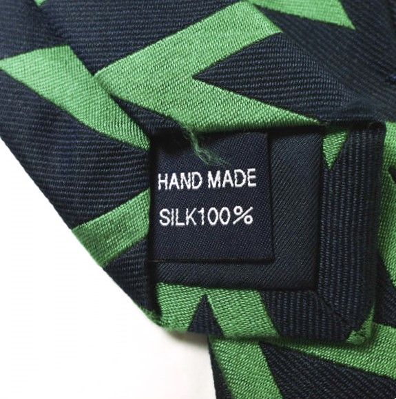 JOHN COMFORT ジョンコンフォート 日本製 ジグザグ柄シルク