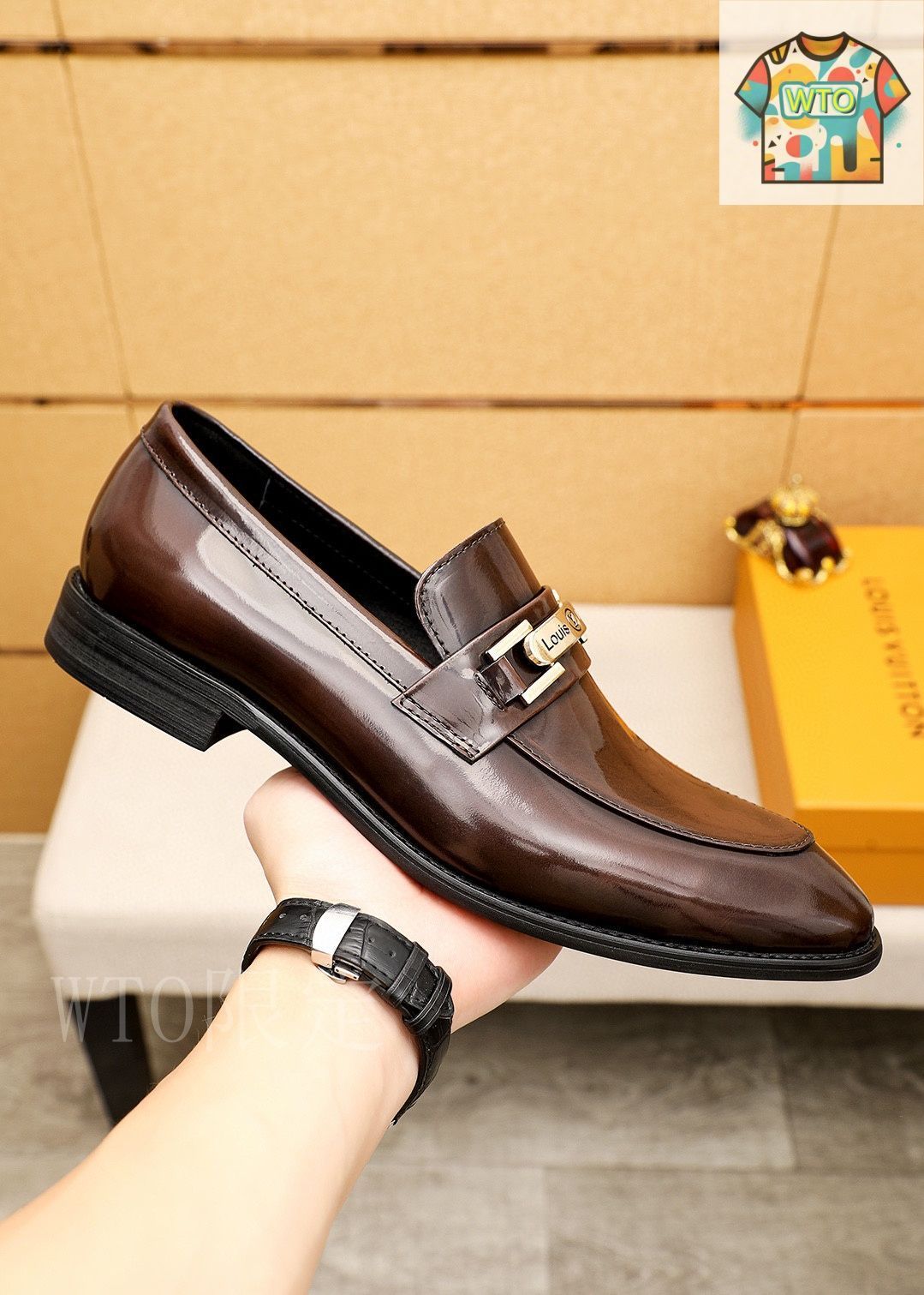 極美品　ルイヴィトンLOUIS VUITTON レザーモカシン　シューズ革靴 LOUIS VUITTON ルイ・ヴィトン カジュアルレザーシューズ30
