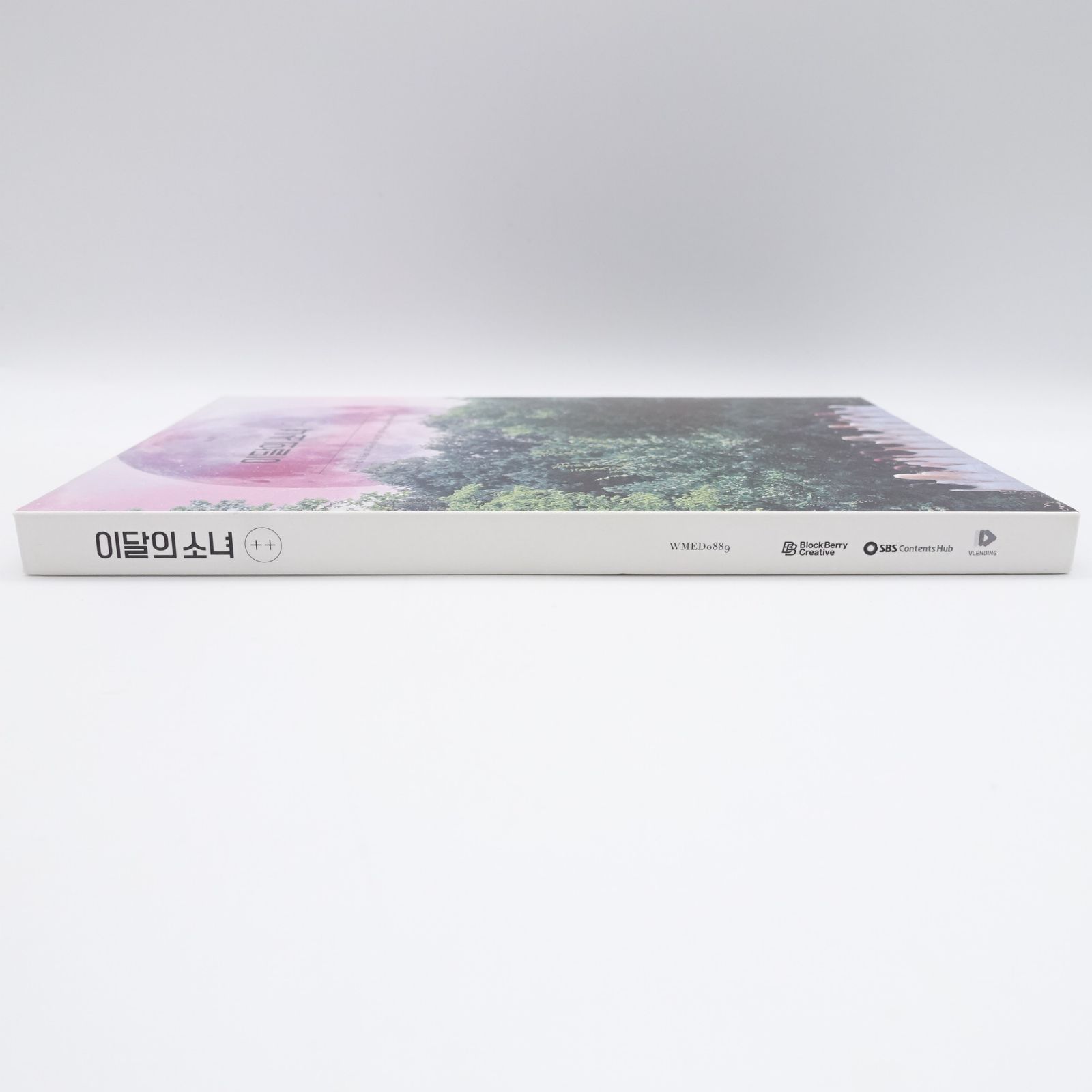 LOONA 今月の少女 「 ++ 」初回限定盤 B-ver トレカ無し 韓国盤