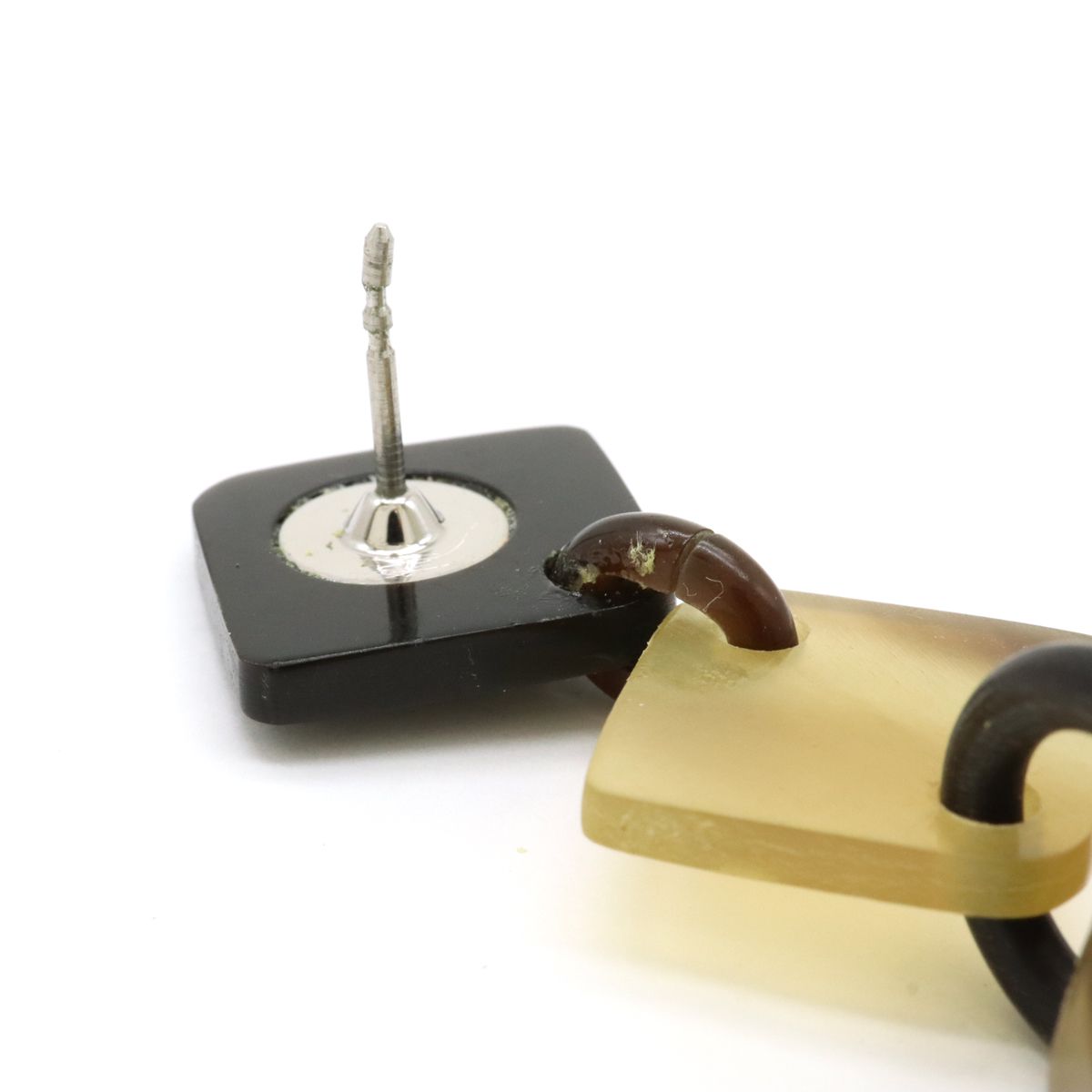 HERMES エルメス アヴァ ピアス バッファローホーン ブラウン系マルチ  