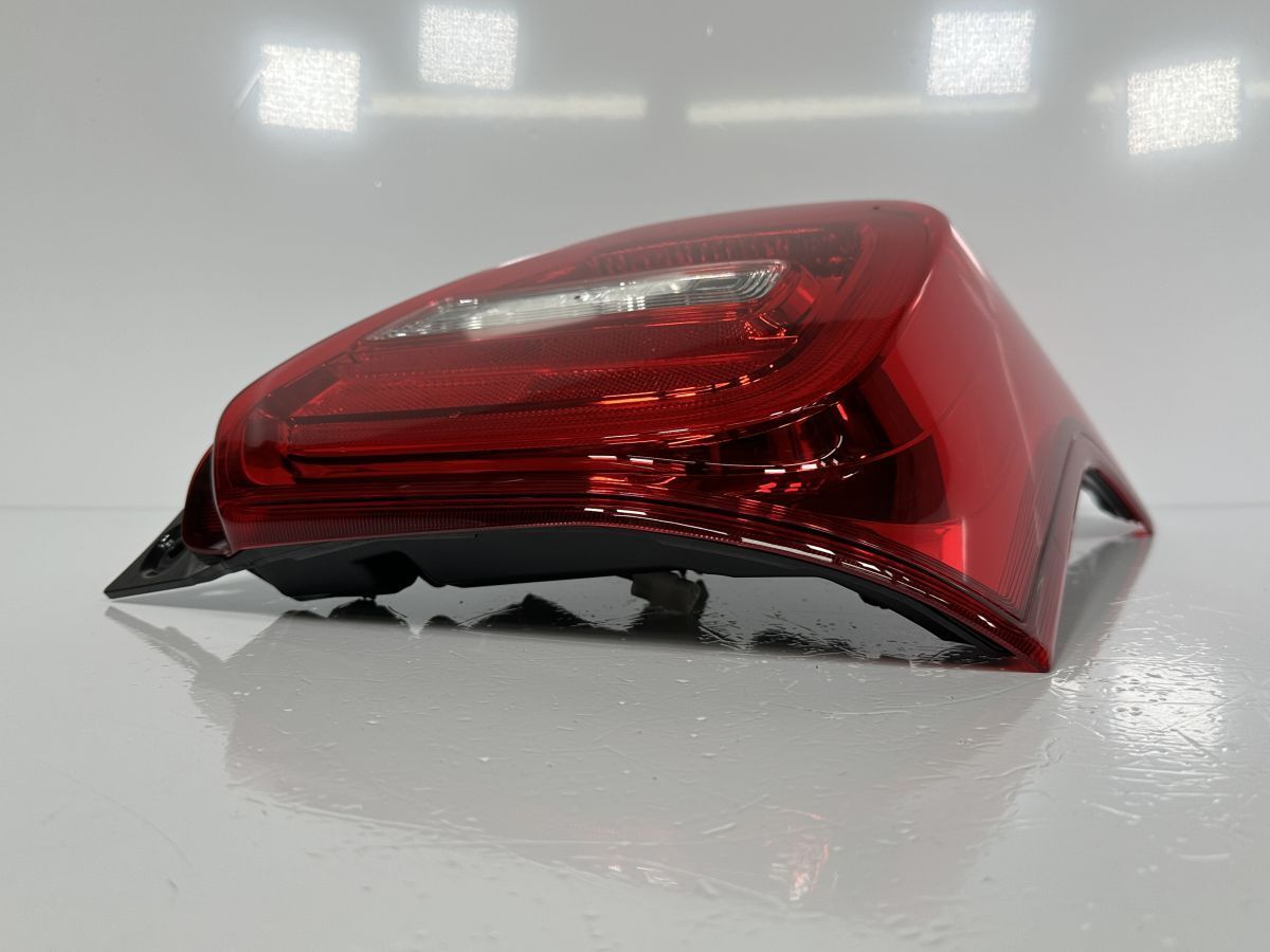 美品/破損キズなし/低走行 スイフトスポーツ ZC33S 純正 右
