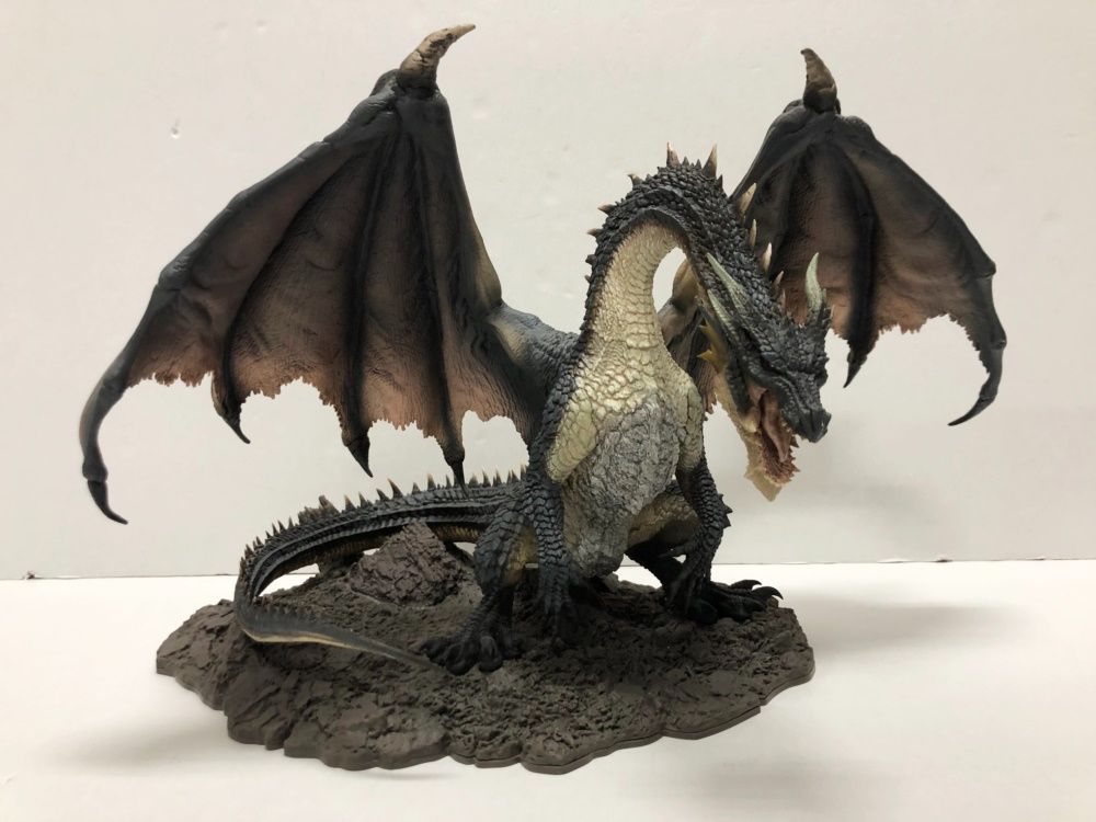 完全未開封　黒龍 ミラボレアス カプコンフィギュアビルダー クリエイターズモデル Amazon | 完全カプコンフィギュアビルダー クリエイターズ 黒龍