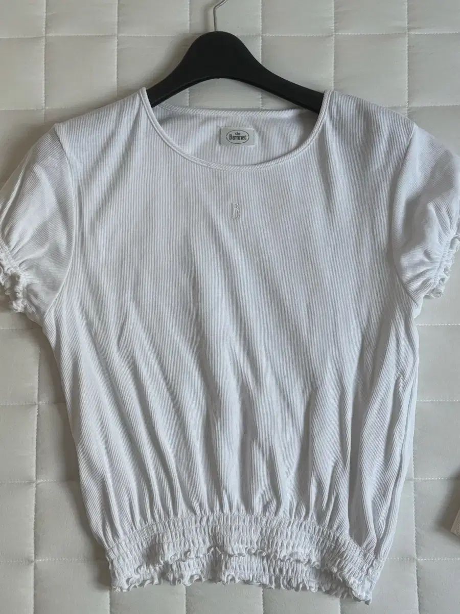The Barnnet(ザ・バーネット) フリル Tシャツ White Lettuce ー