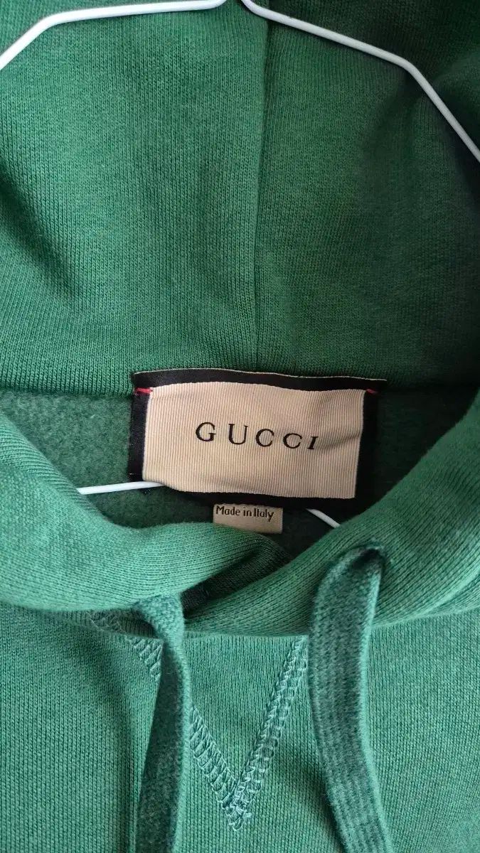 GUCCI グッチ 緑 フード付きTシャツ