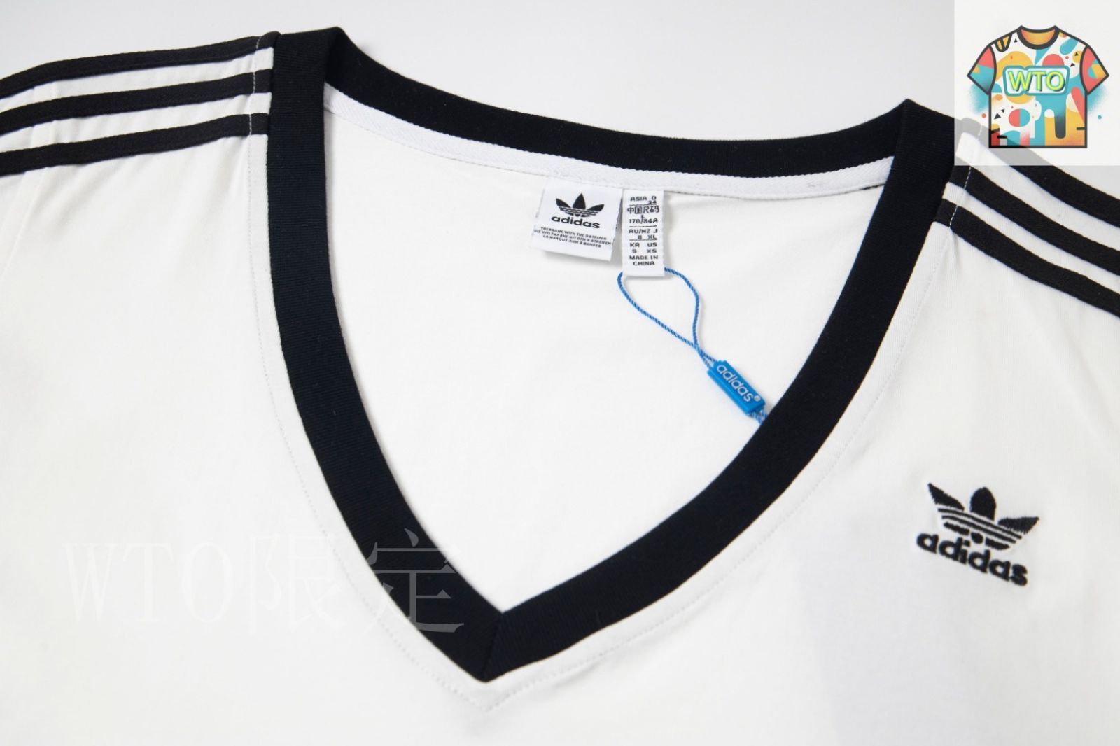 今日特価】Adidas 25ss 刺繍 V ネック T シャツ-3 - メルカリ