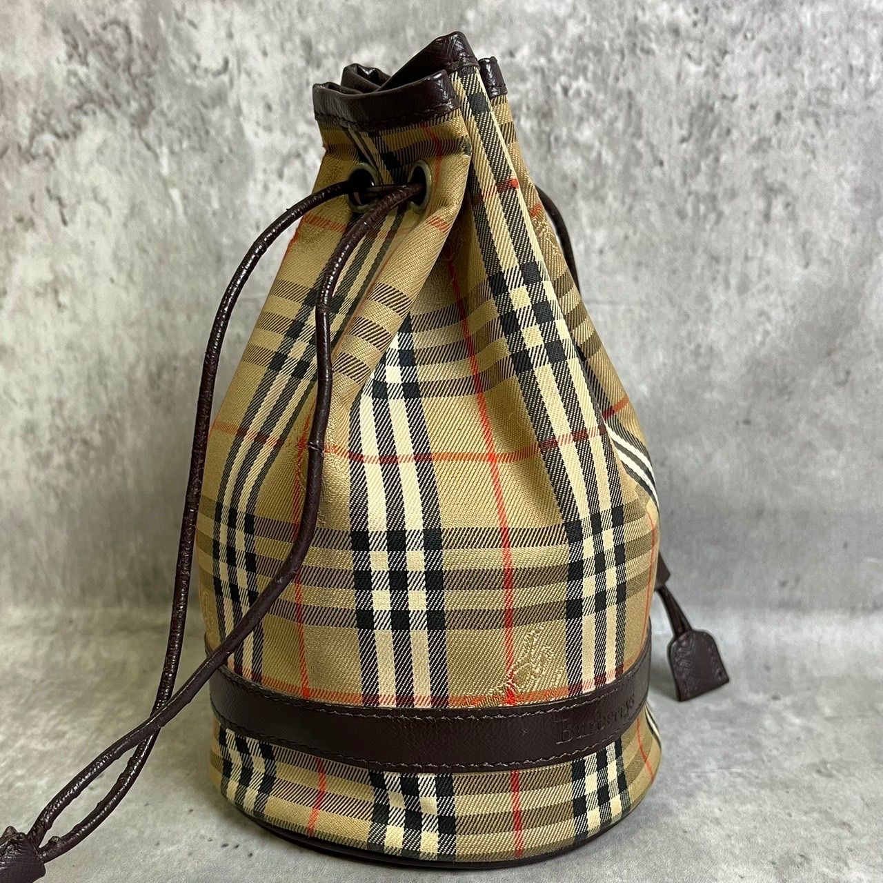 BURBERRY バーバリー巾着型ポーチ バッグ