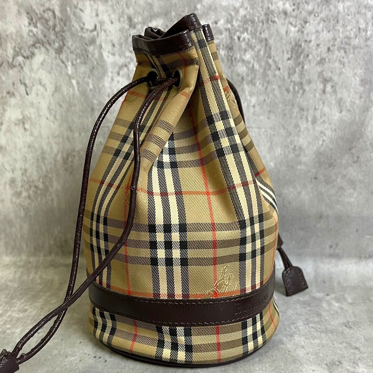 ✨良品✨ BURBERRY バーバリー 巾着 ポーチ ハンドバッグ ノバチェック