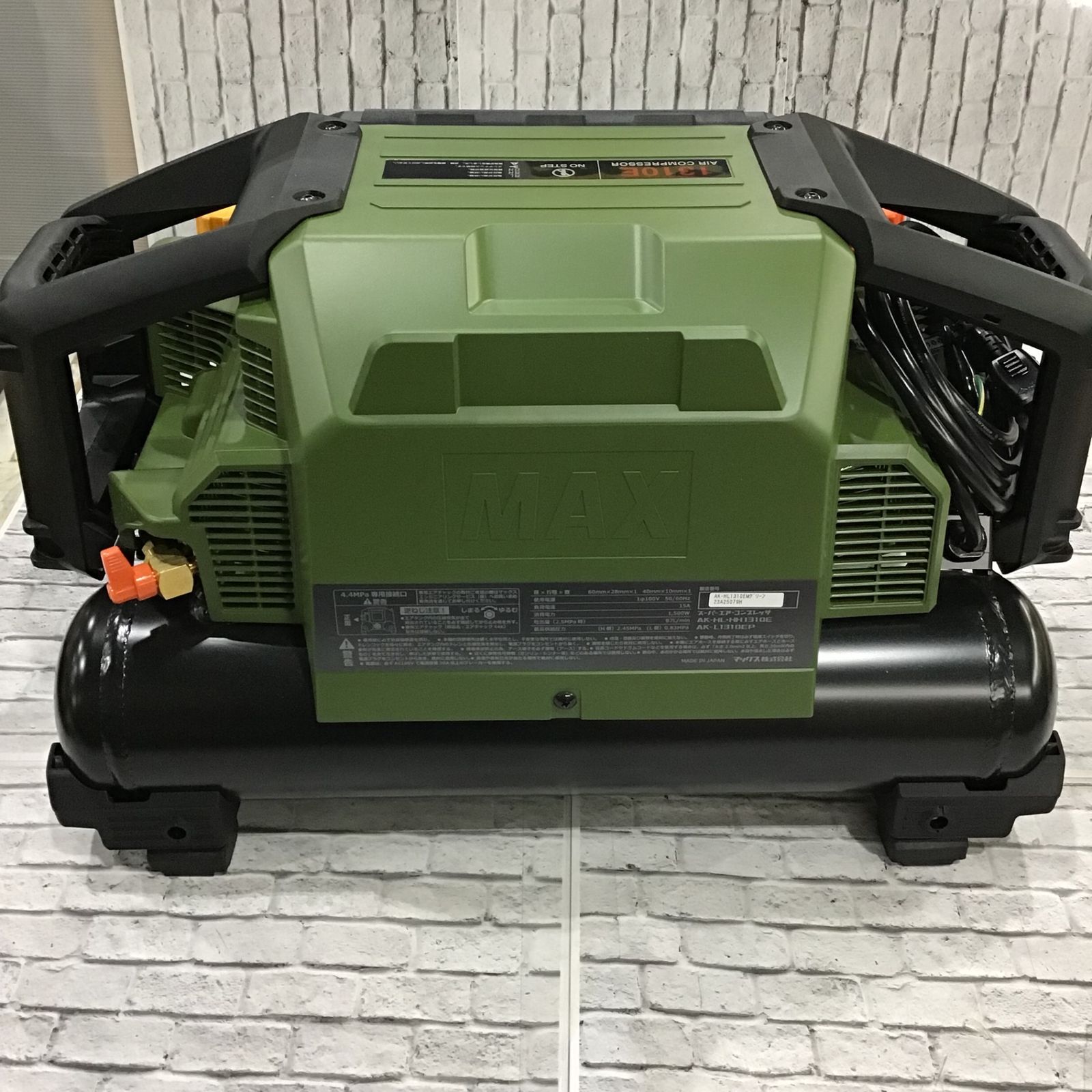 ☆マックス(MAX) エアコンプレッサー AK-HL1310E_ミリタリーグリーン 