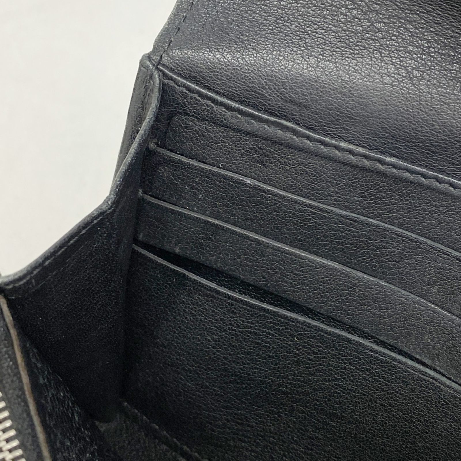 ポルトフォイユイリス