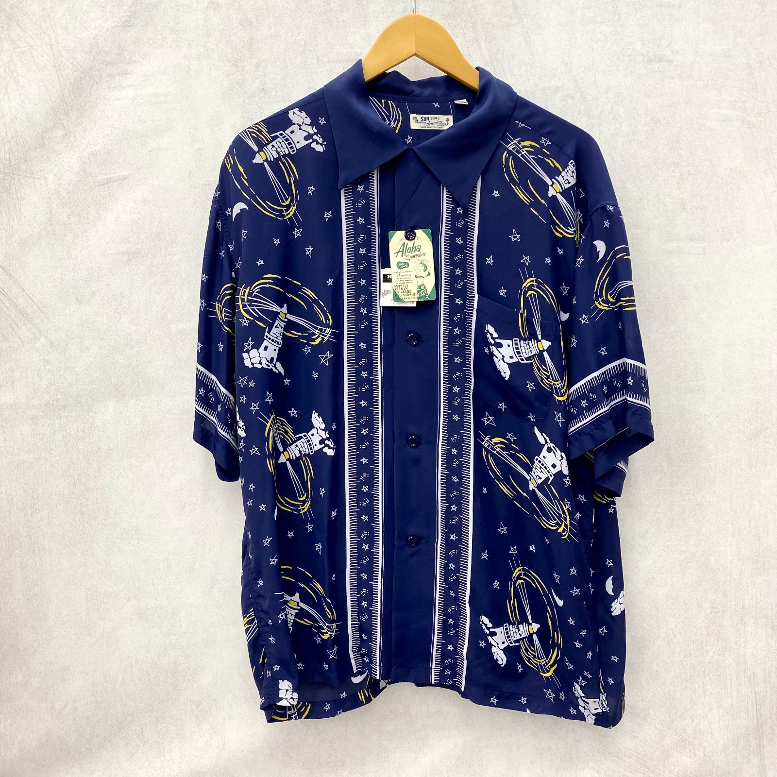 未使用 SUN SURF 灯台柄 アロハシャツ SS37791 トップス