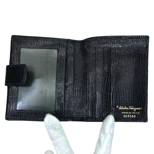 極美品 フェラガモ 二つ折り財布 がま口 ヴァラリボン 型押し リザード 黒 Salvatore Ferragamo フェラガモ 財布 二つ折り財布 折り財布