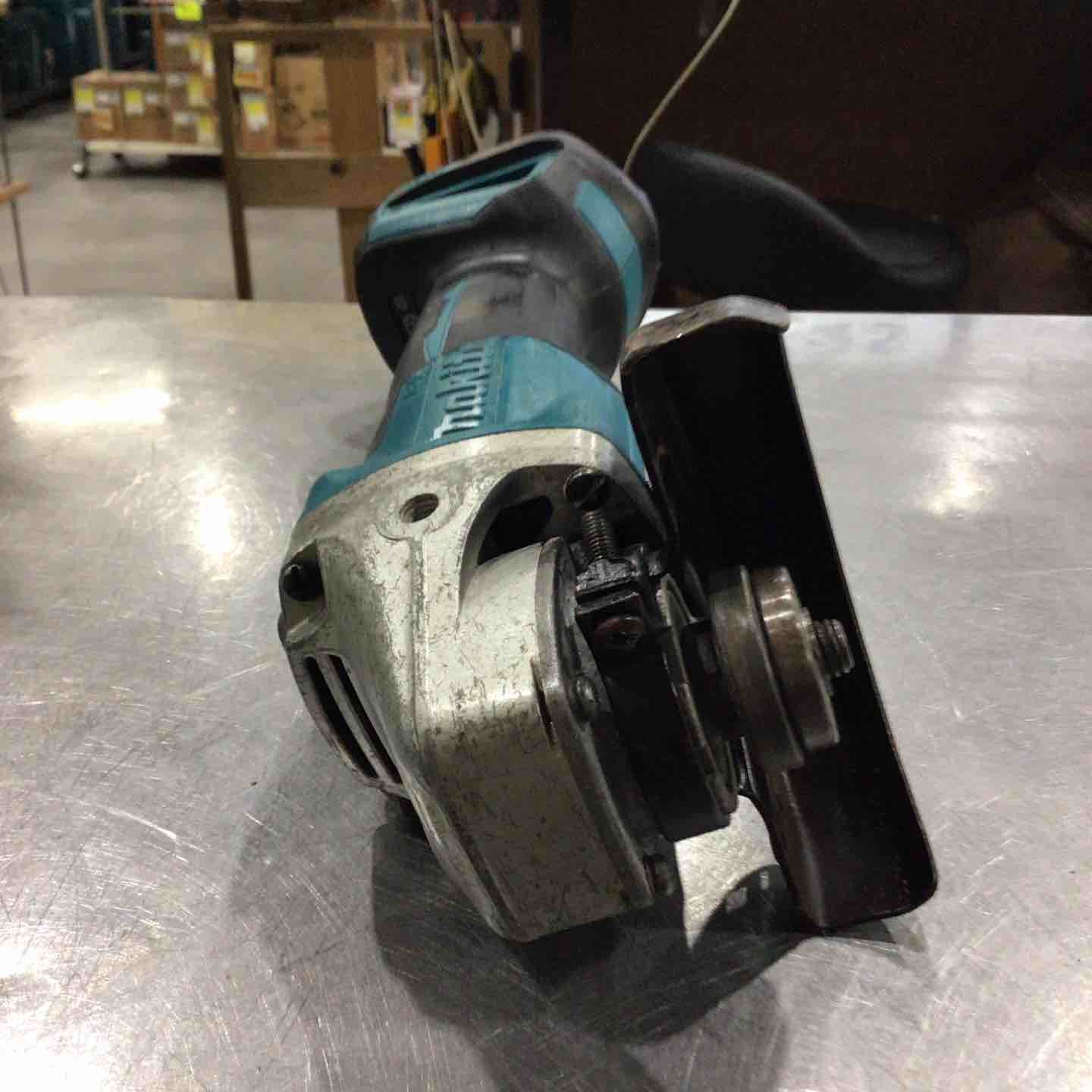 makita 100mmコードレスディスクグラインダー