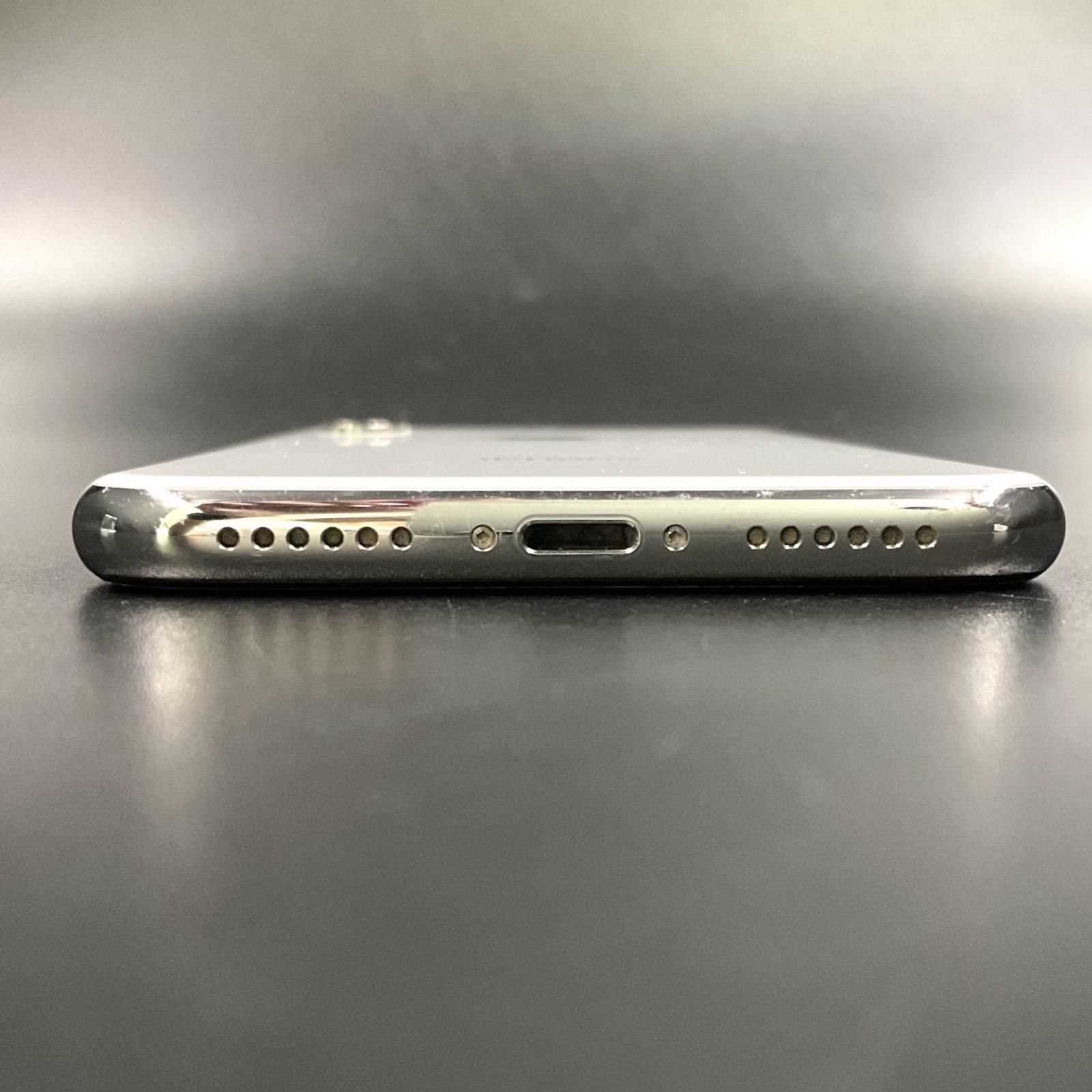 スマートフォン・携帯電話 Apple iPhone X 64GB シルバー docomo 白