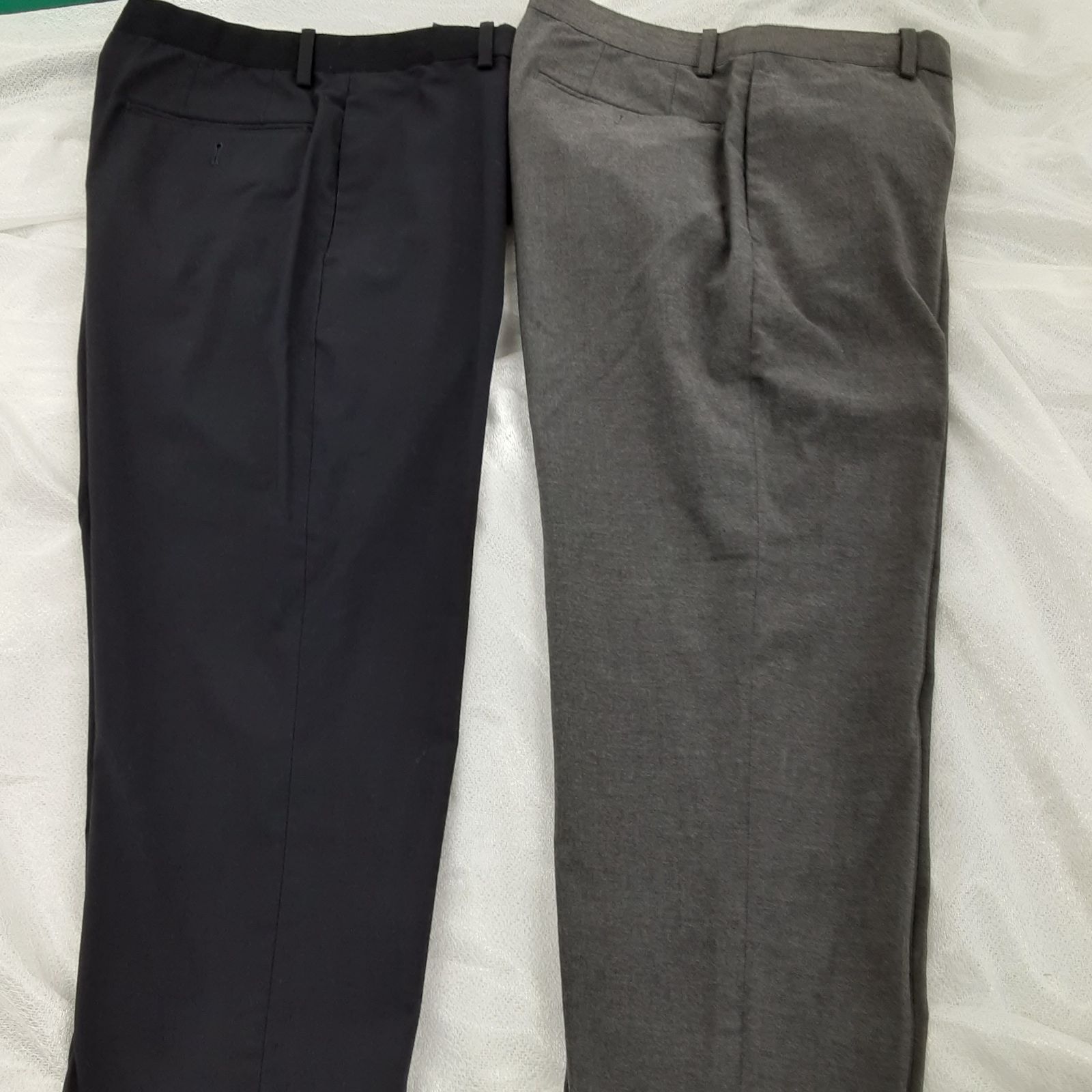ユニクロ パンツ2本セット ユニクロ 感動パンツ 2本セット - メルカリ