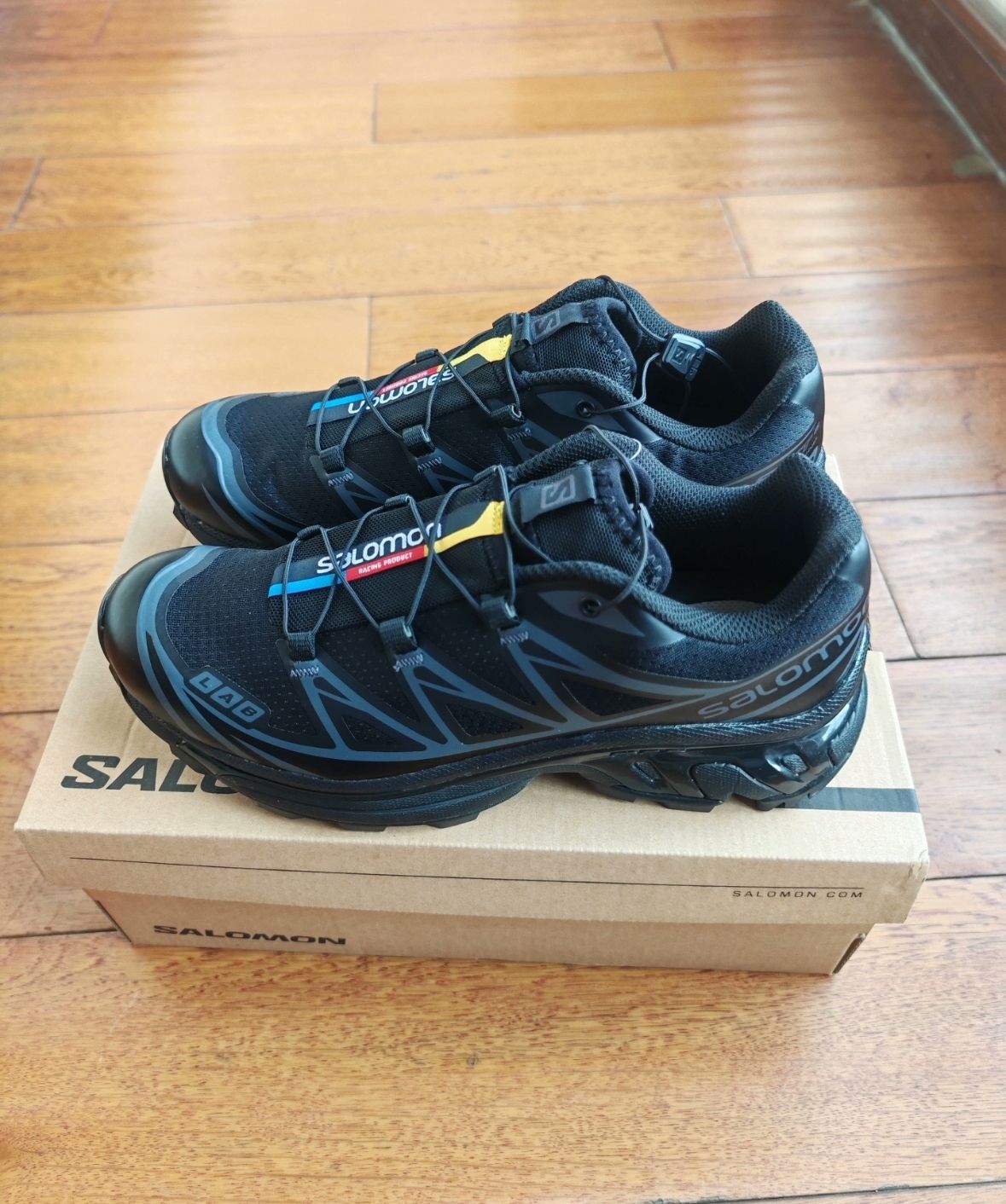 スニーカー ブラック
