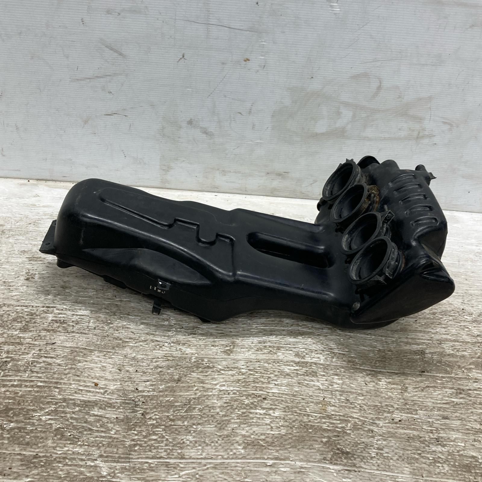 SUZUKI GSX-R400 GK73A エアクリーナーボックス スズキ LAWEED_CL