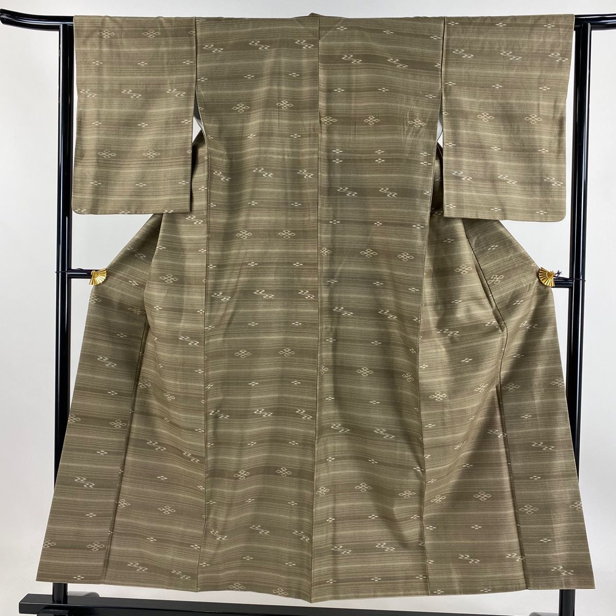 色無地 身丈151.5cm 裄丈62.5cm 正絹 美品 秀品