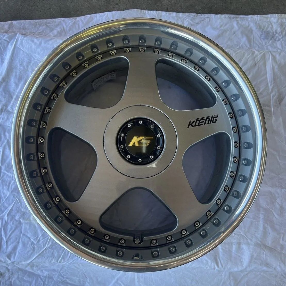 ケーニッヒ 二本 18インチ SSR ケーニッヒ ヴィエナ 18インチ 9J リム2