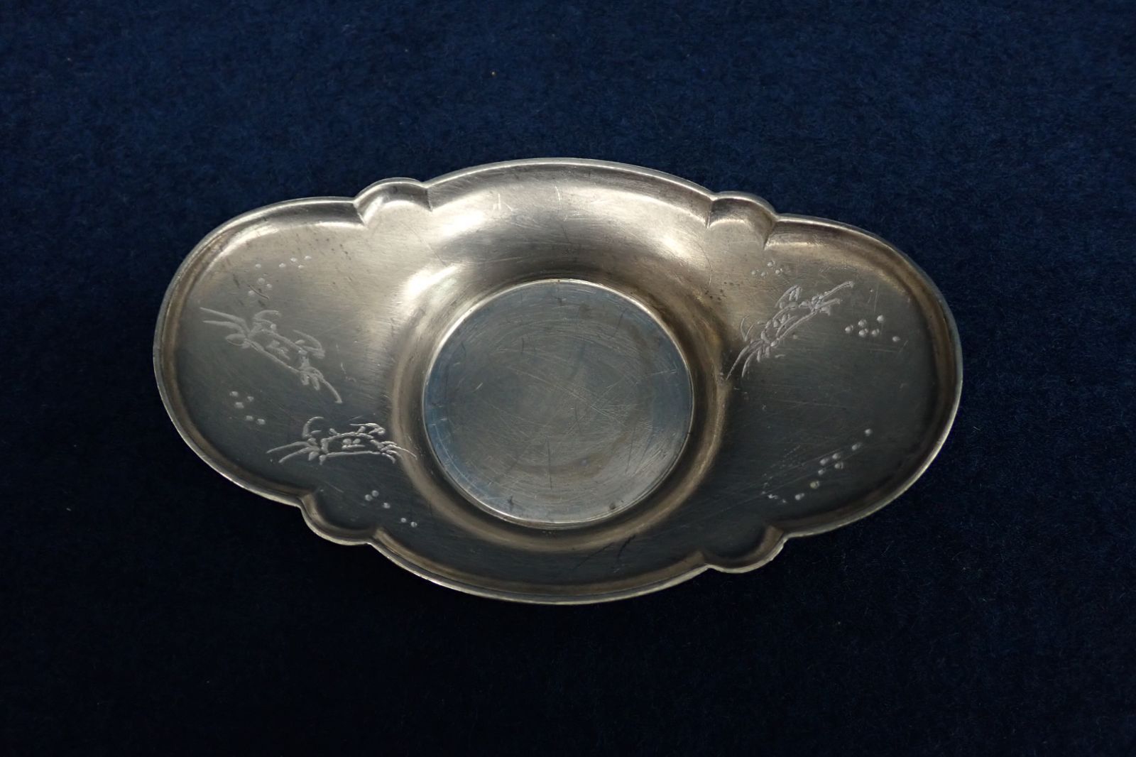 茶道具24 平安祥雲 純錫茶托 カニ遊図彫 5客 木瓜式