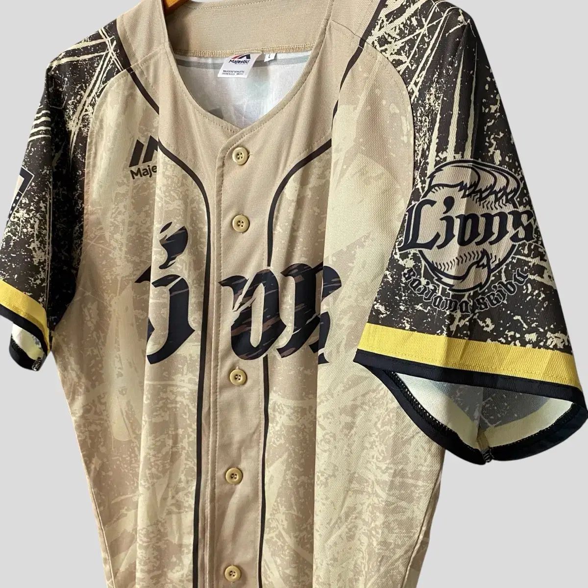 埼玉西武ライオンズ　栗山巧　マジェスティック　ユニフォーム Lサイズ L ) マジェスティック 西武 LIONS₍ライオンズ) ベースボール ジャージ