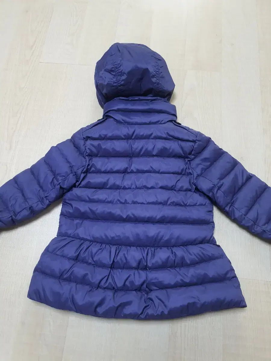 4Y Burberry Kids(バーバリーキッズ) 軽量 ダウン Burberry ワンピース