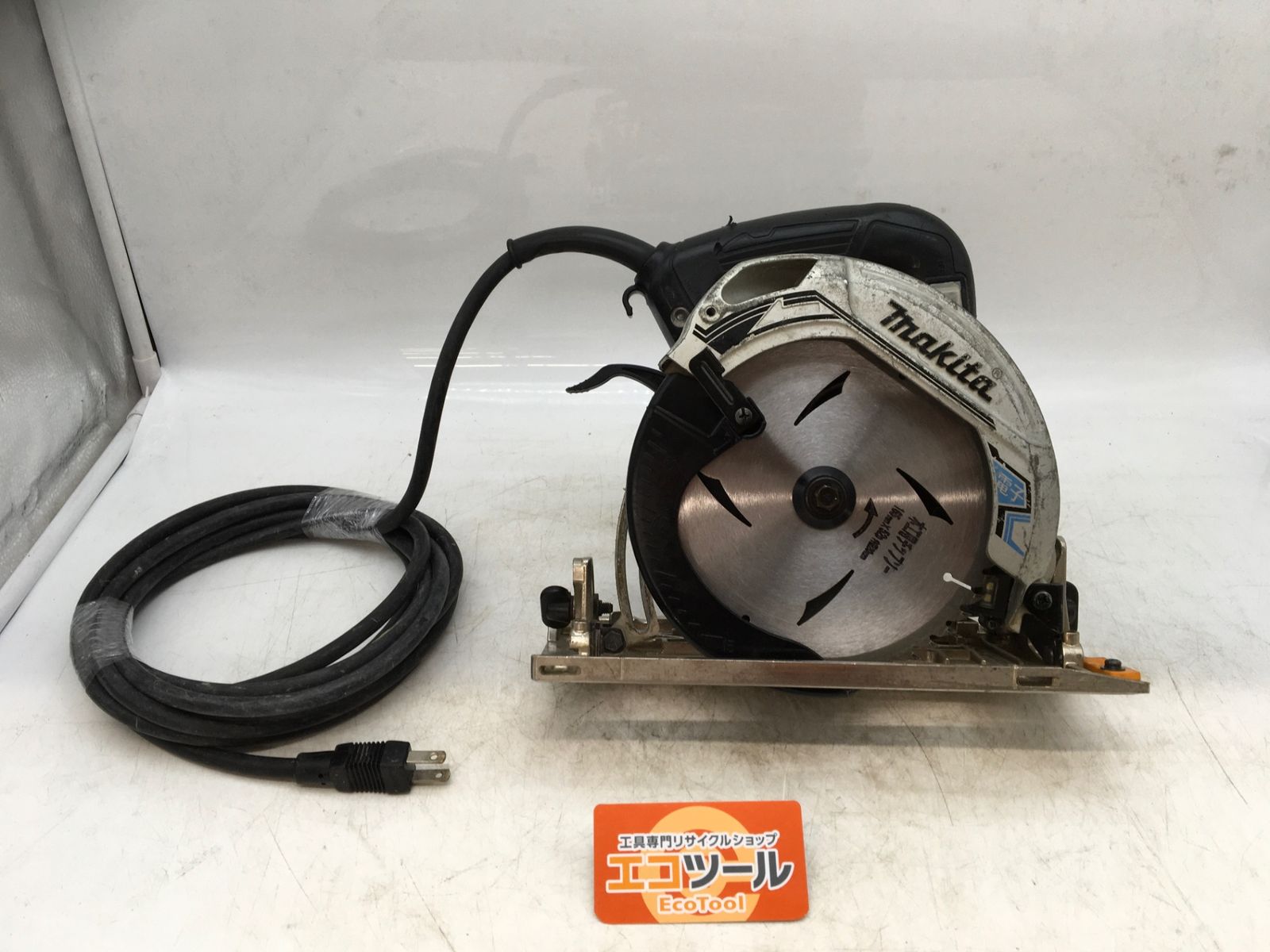 【領収書発行可】☆Makita/マキタ 165mm 電子マルノコ 5735C [ITZSJGRL72D1][エコツール知立店] - メルカリ