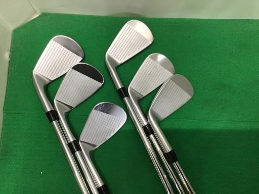 Titleist 【T100S】メンズ右利き用 フレックスS 5本アイアンセット Titleist 【T100S】メンズ右利き用 フレックスS 5本アイアンセット