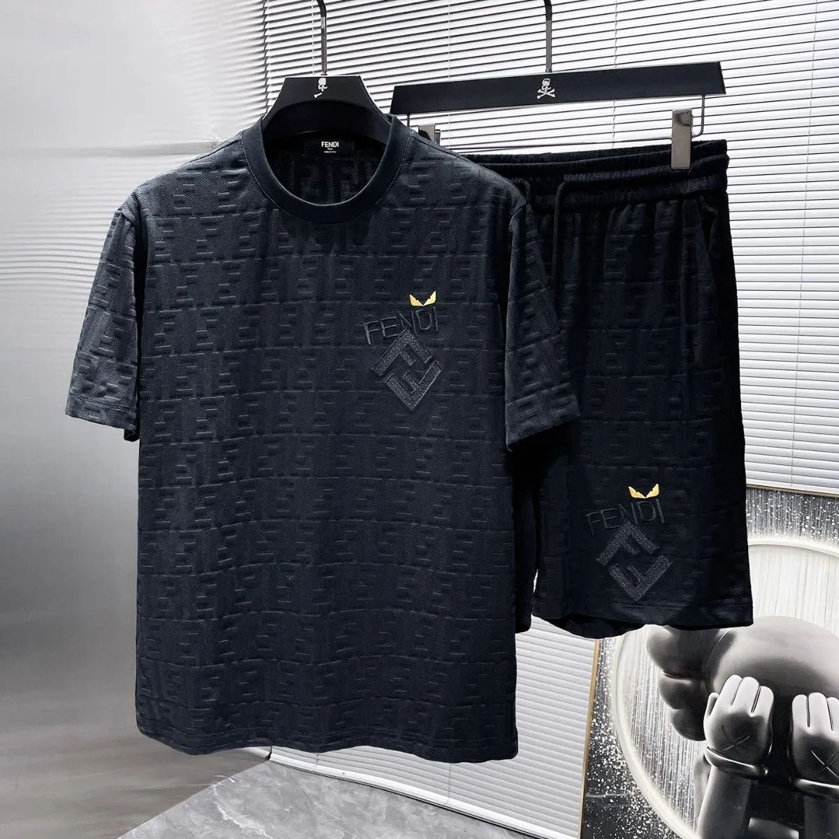 FENDI Tシャツ 満印 ショートパンツ スーツ 上下 セット ブラック 