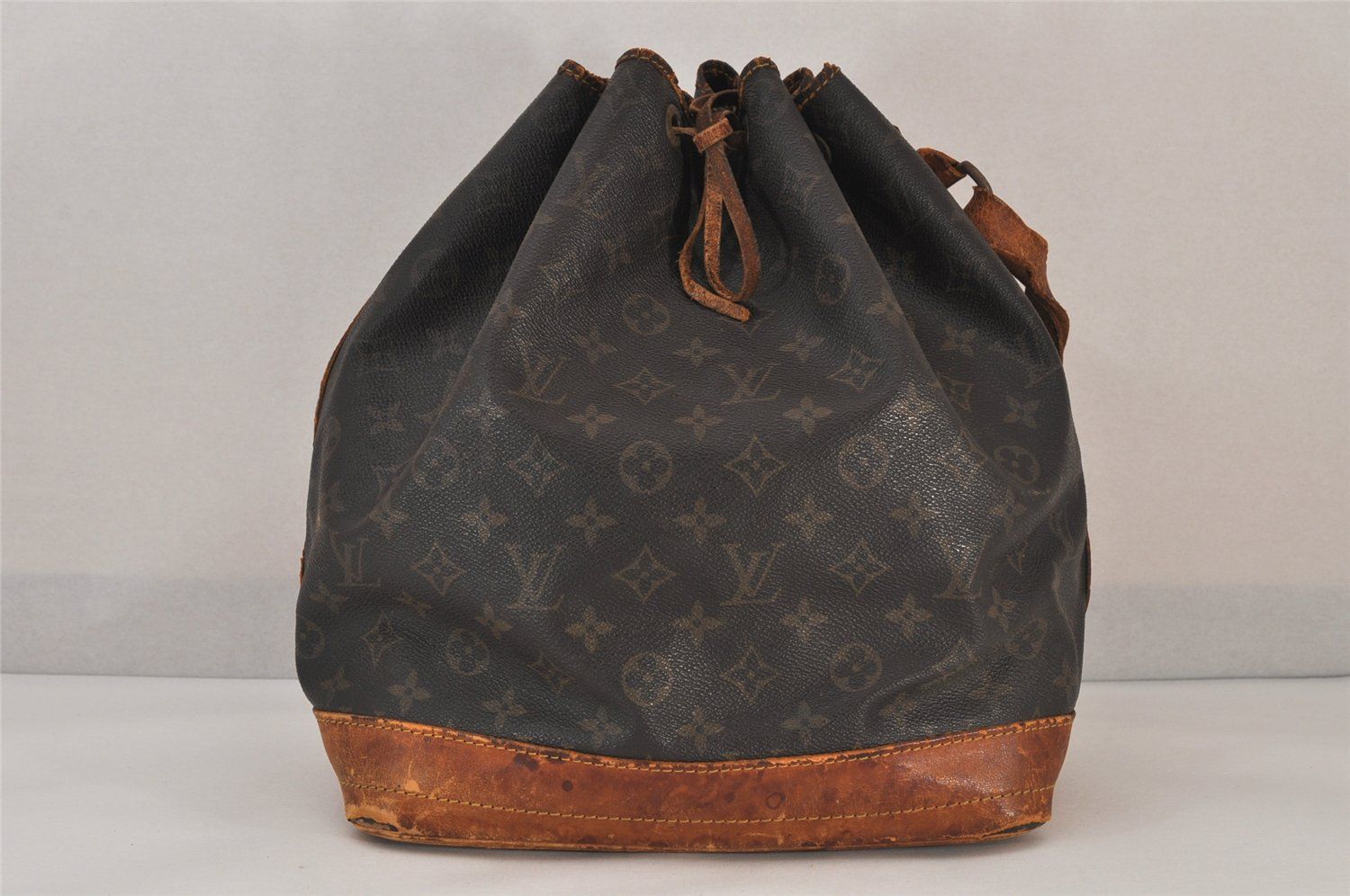 ルイヴィトン　モノグラム　巾着　ショルダーバッグ　ノエ　SP1906 ルイヴィトン モノグラム ノエ 巾着ショルダーバッグ「廃盤